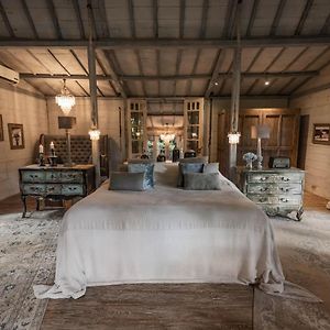 Vintage House